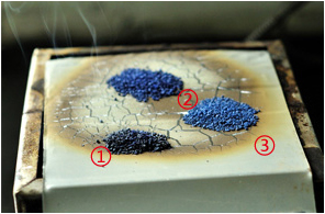 步驟四：實驗結(jié)果染色砂顏色褪去，燒結(jié)砂略微褪色 陶瓷砂顏色不變